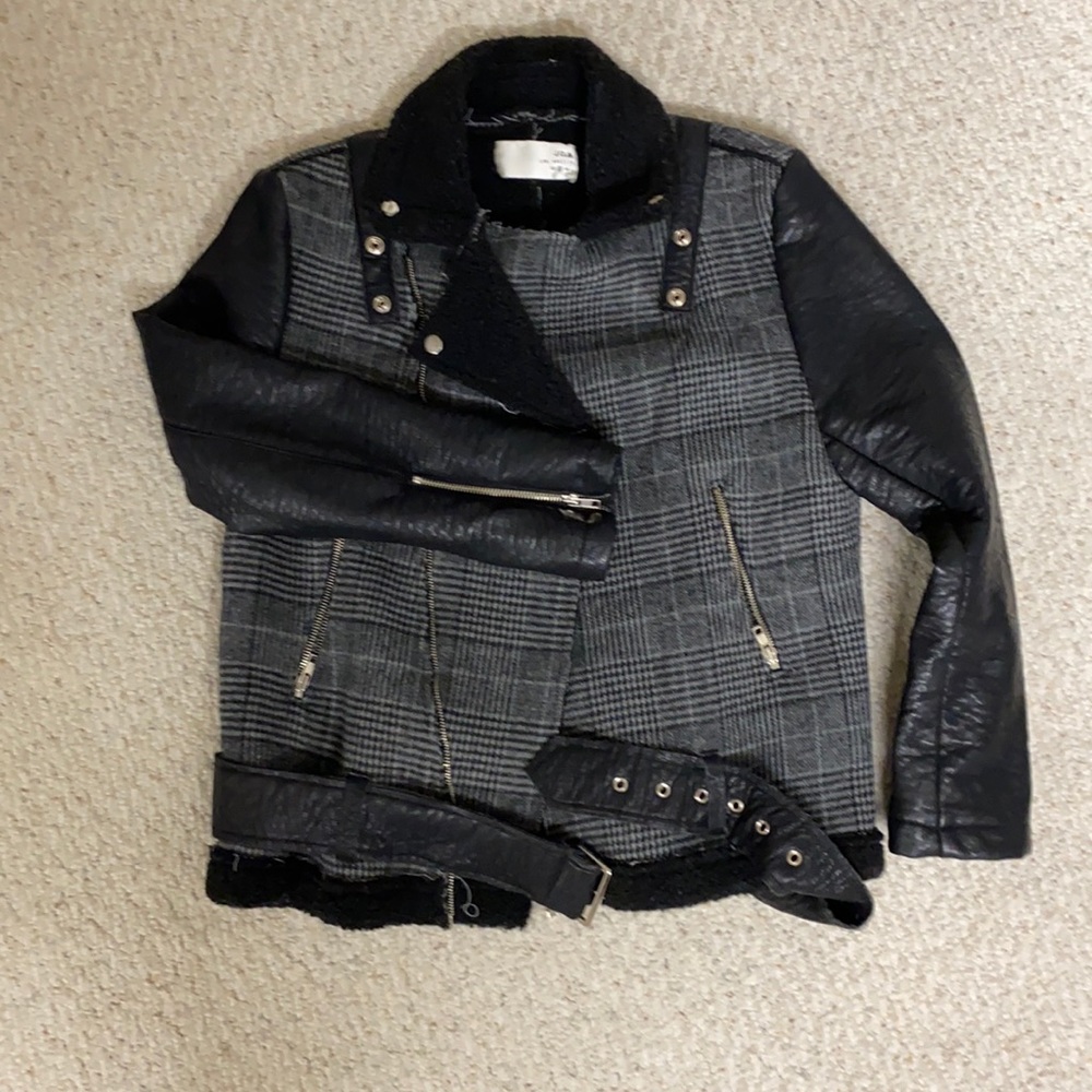 Leather / Sherpa lining jacket